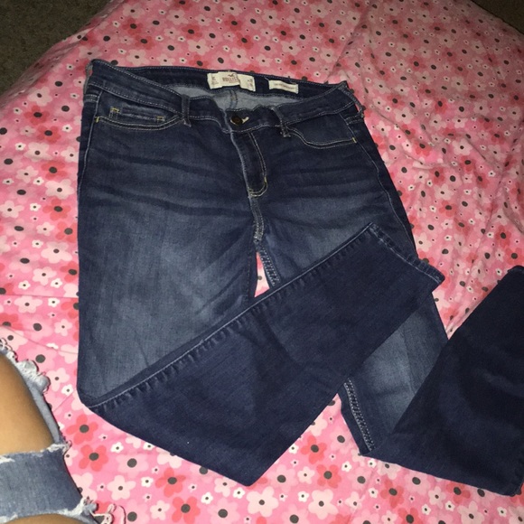 Hollister jeans - Picture 1 of 2